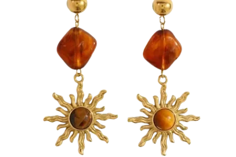 Paire de boucles d’oreilles pendantes pour femme avec motif soleil doré, éléments décoratifs ambrés et design élégant inspiré de la lumière solaire.