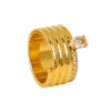 Bague pour femme en acier inoxydable dorée au design multirangs avec une pierre centrale ovale et une rangée de détails scintillants.