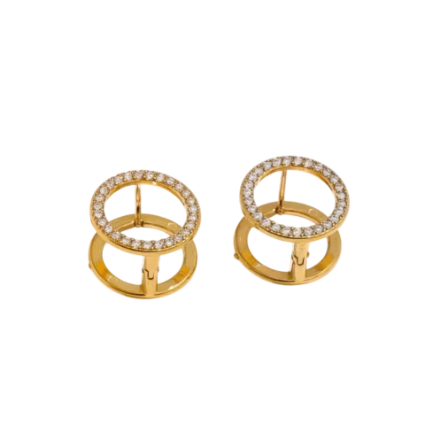 Boucles d'oreilles cercle double face en acier inoxydable doré avec anneau orné de petites pierres décoratives brillantes.