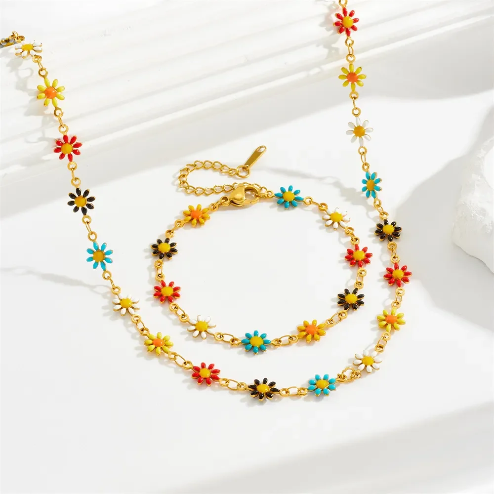 Ensemble collier et bracelet dorés à fleurs multicolores – Image 2