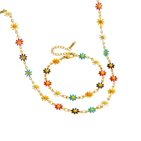 Ensemble de bijoux pour femme avec collier et bracelet dorés décorés de petites fleurs multicolores sur une chaîne fine.